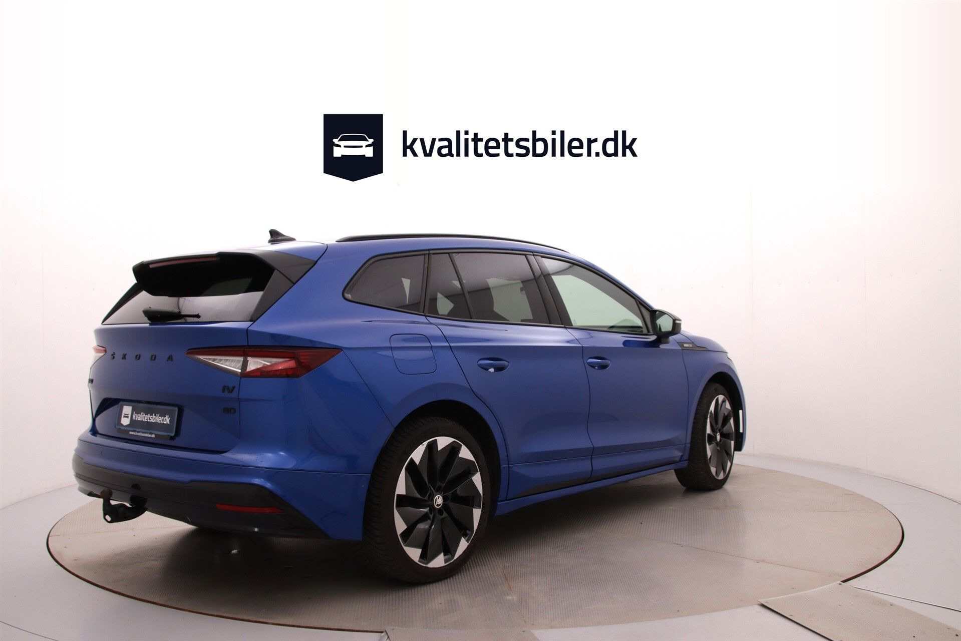 Blå Skoda Enyaq fra 2023
