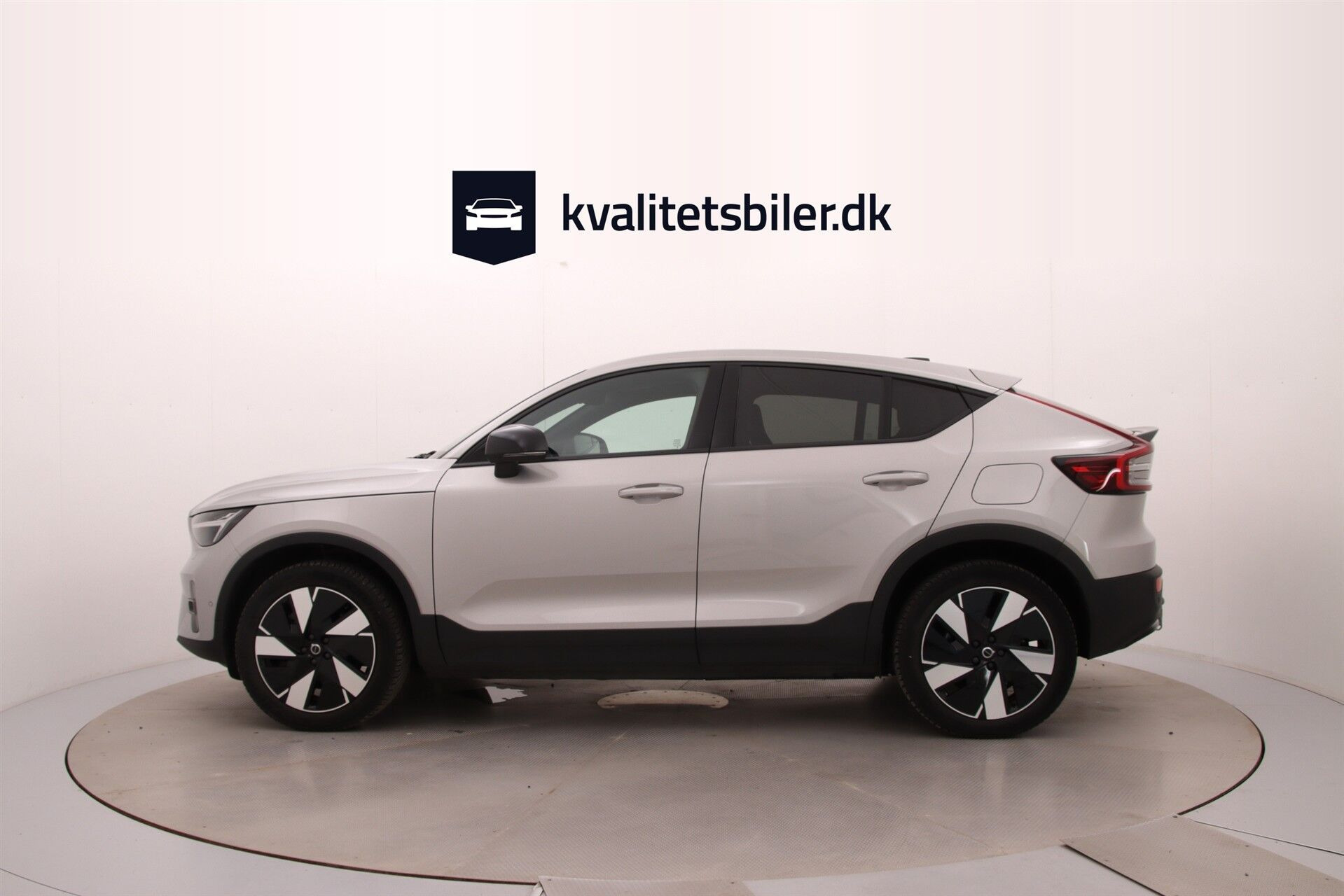 Sølv Volvo C40 fra 2023