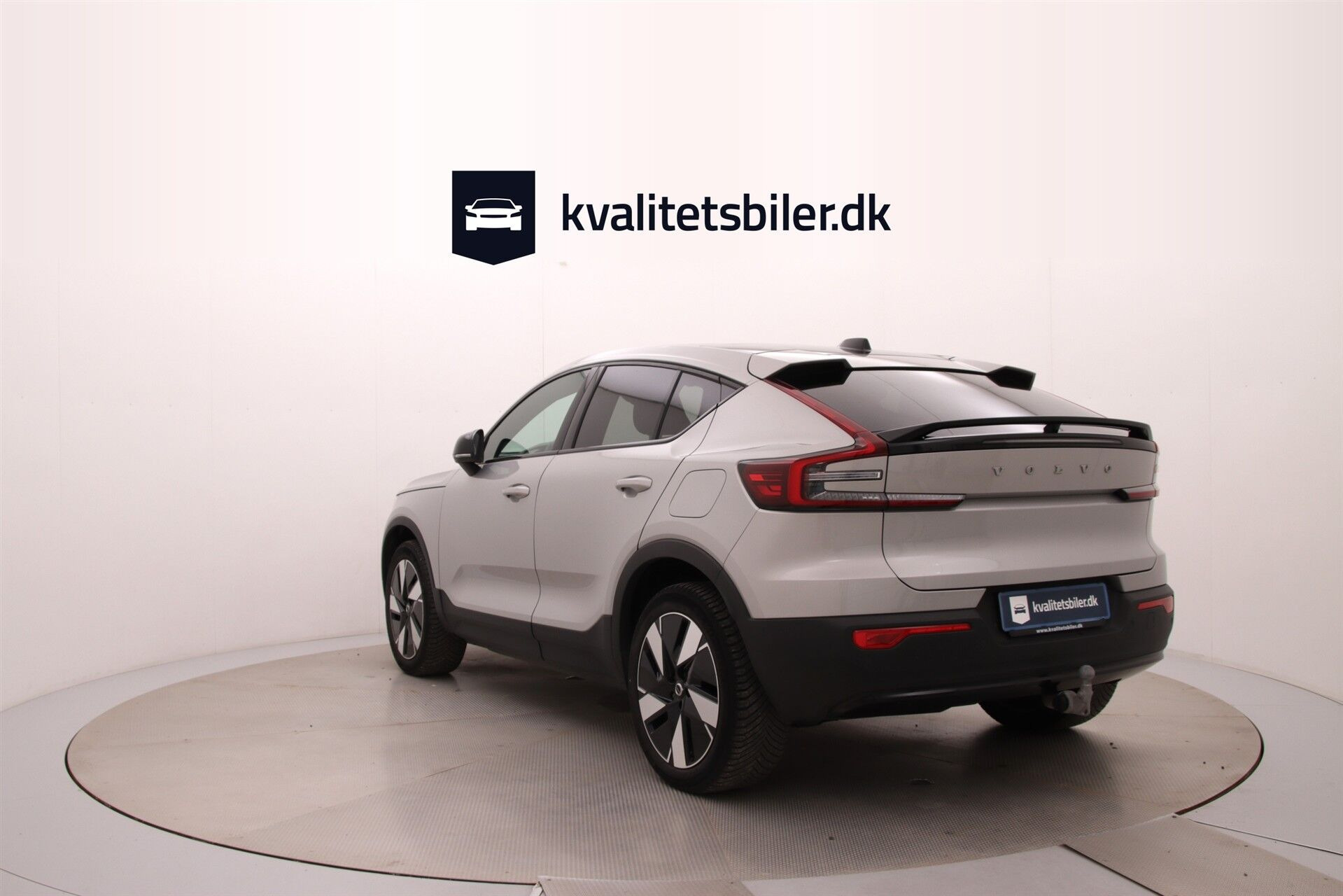 Sølv Volvo C40 fra 2023