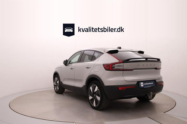 Sølv Volvo C40 fra 2023