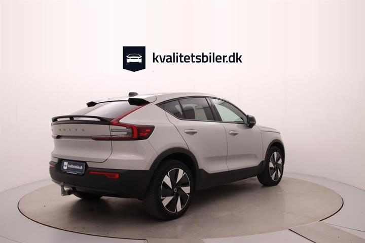 Sølv Volvo C40 fra 2023