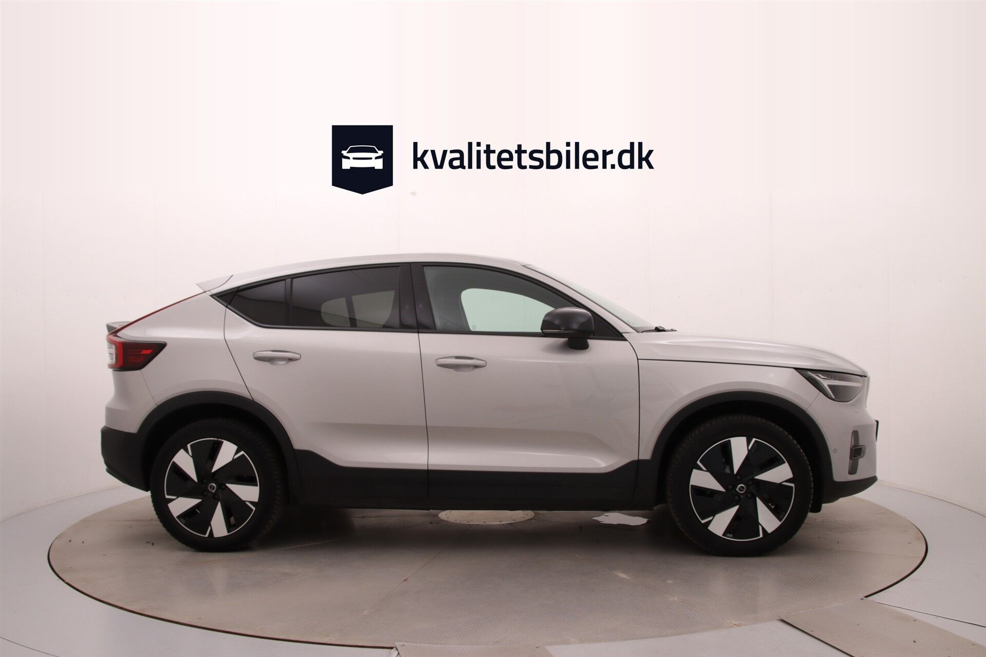 Sølv Volvo C40 fra 2023