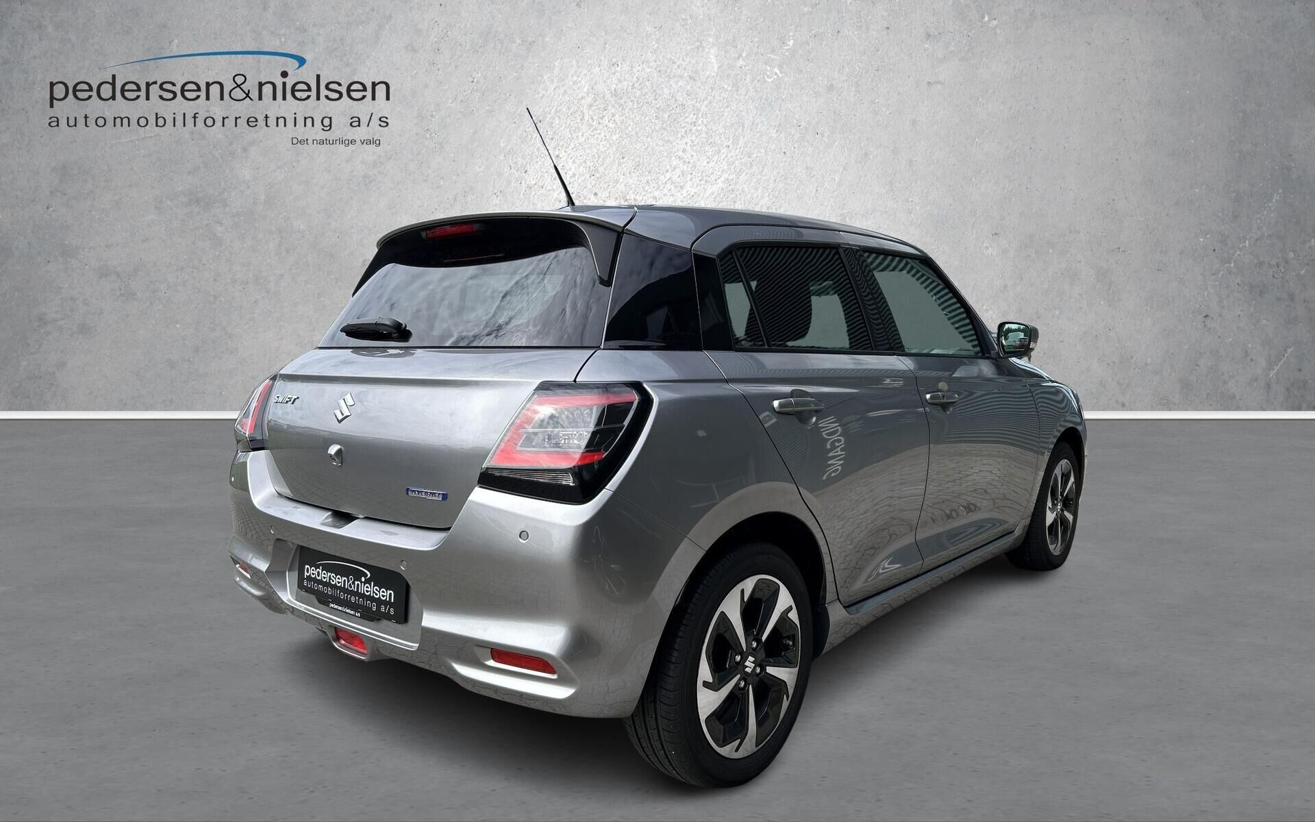 Sølv Suzuki Swift fra 2024