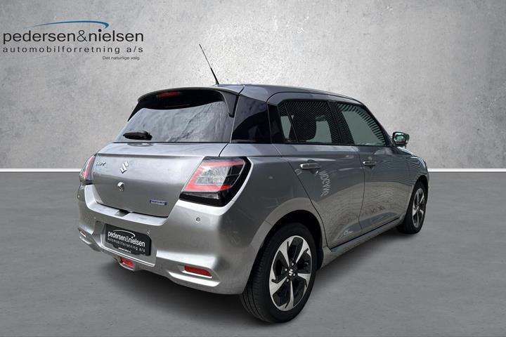 Sølv Suzuki Swift fra 2024