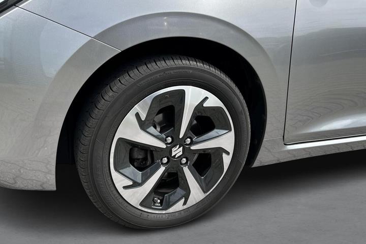 Sølv Suzuki Swift fra 2024