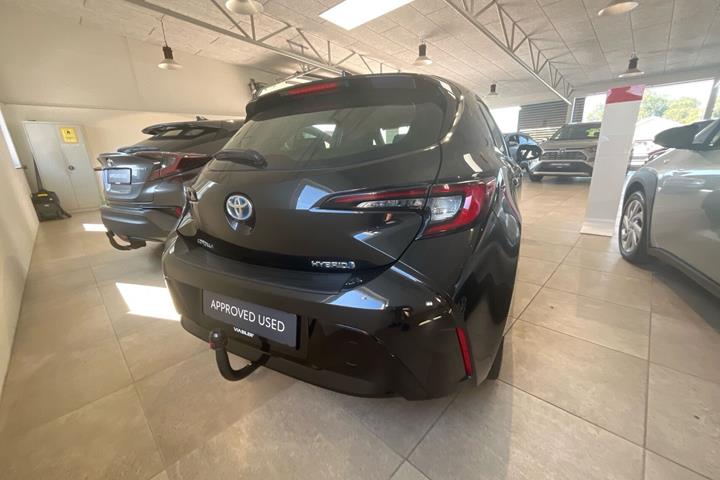 Sort Toyota Corolla fra 2023