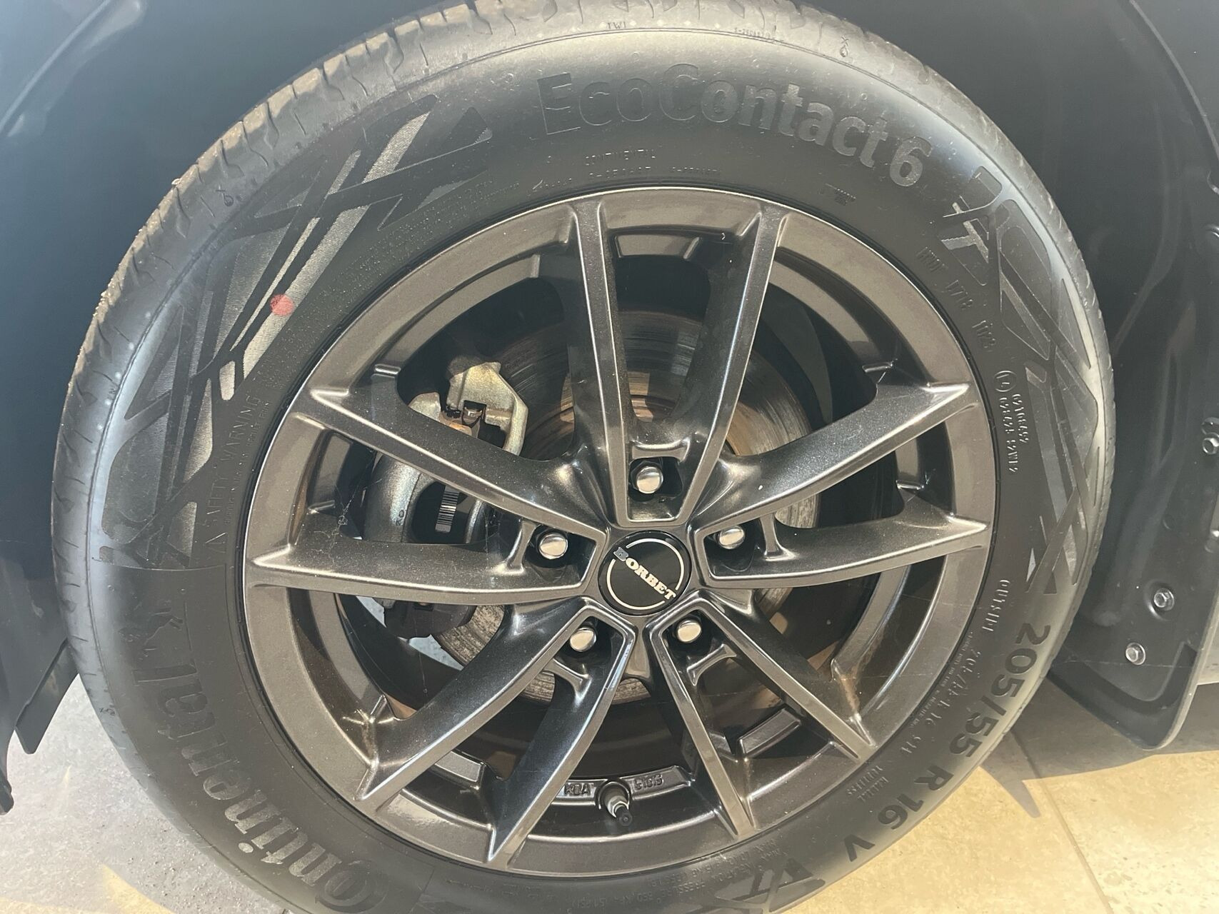 Sort Toyota Corolla fra 2023