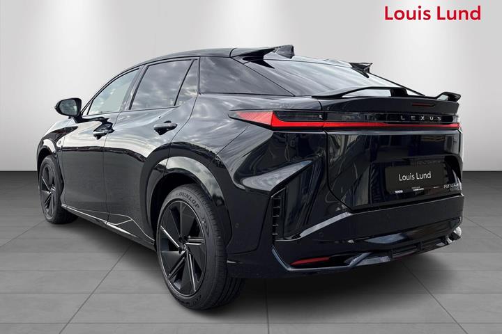Sort Lexus RZ fra 2026