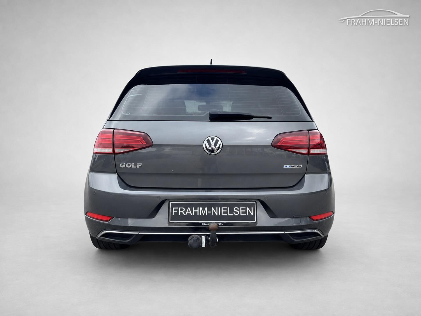 Grå VW Golf fra 2018