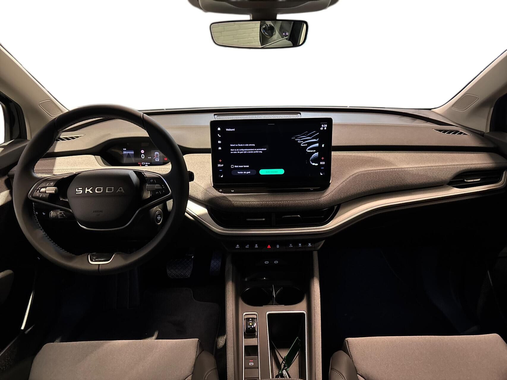 Sort Skoda Enyaq fra 2026