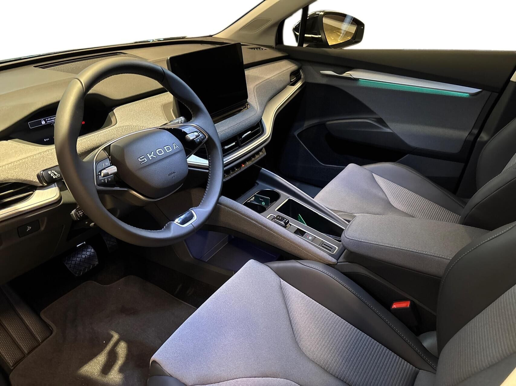 Sort Skoda Enyaq fra 2026