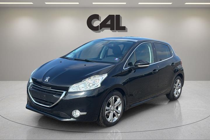 Sort Peugeot 208 fra 2015