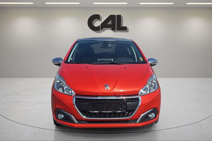 Orange Peugeot 208 fra 2015