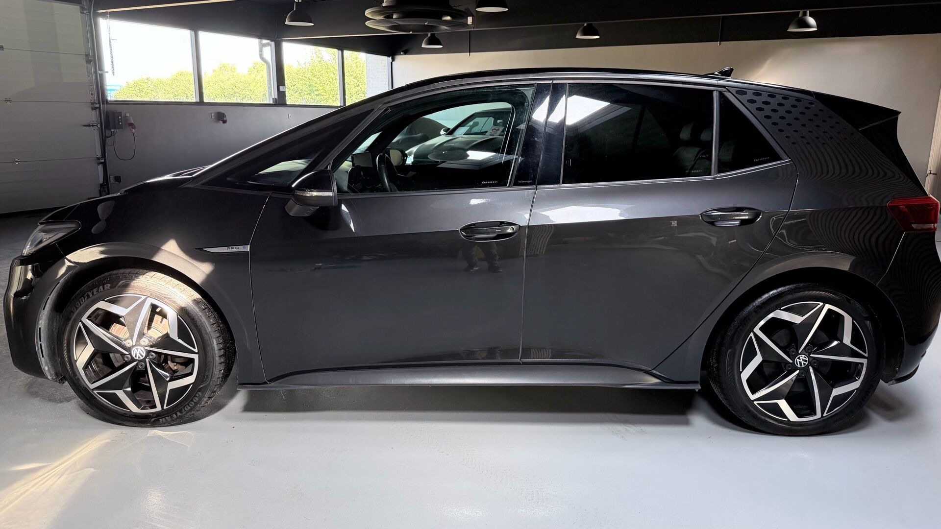 Grå VW ID.3 fra 2021