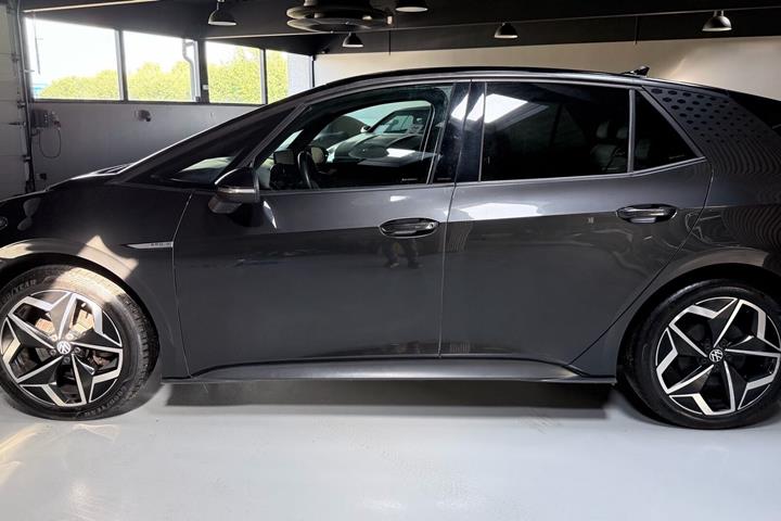 Grå VW ID.3 fra 2021