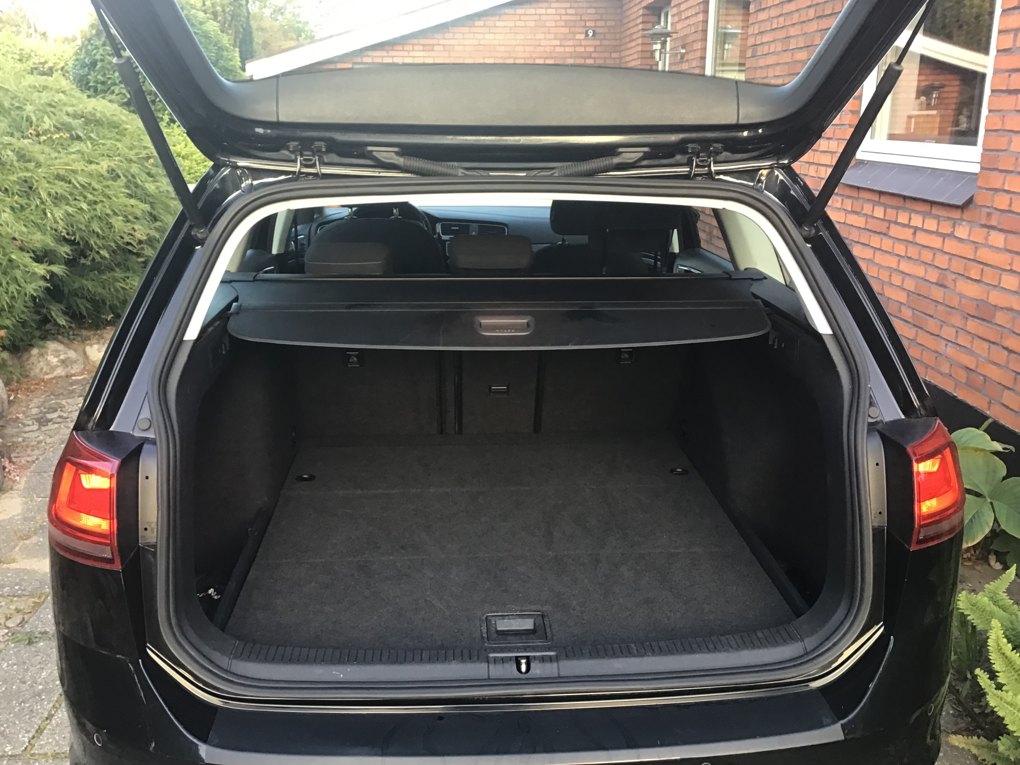 Sort VW Golf fra 2016