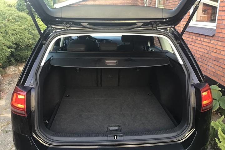 Sort VW Golf fra 2016