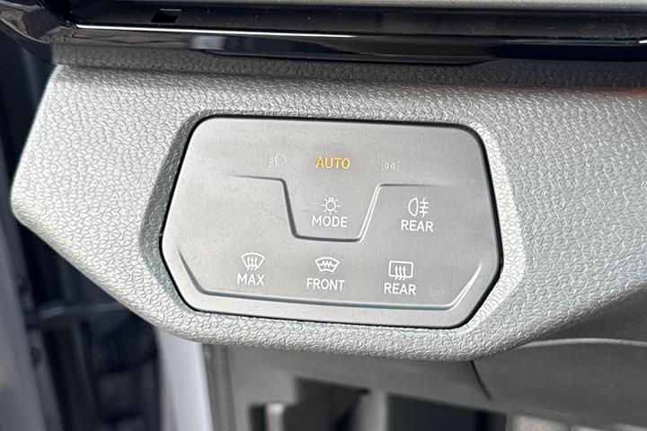 Grå VW ID.4 fra 2023