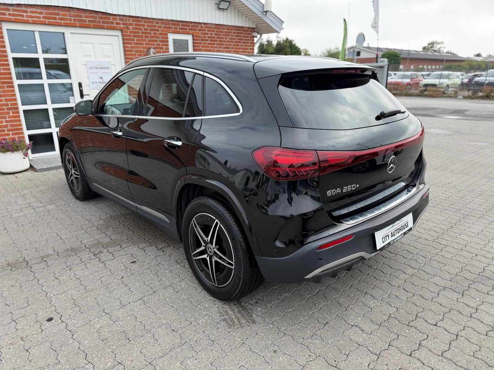 undefined Mercedes EQA250+ fra 2024