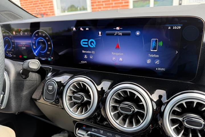 undefined Mercedes EQA250+ fra 2024