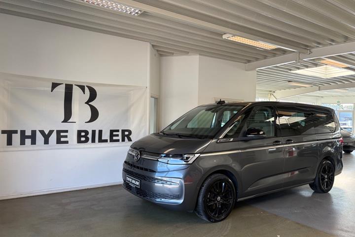 Grå VW Multivan fra 2024