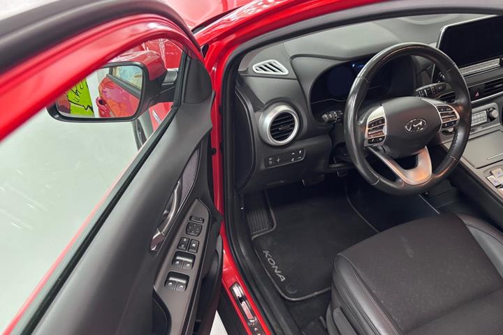 Rød Hyundai Kona fra 2020