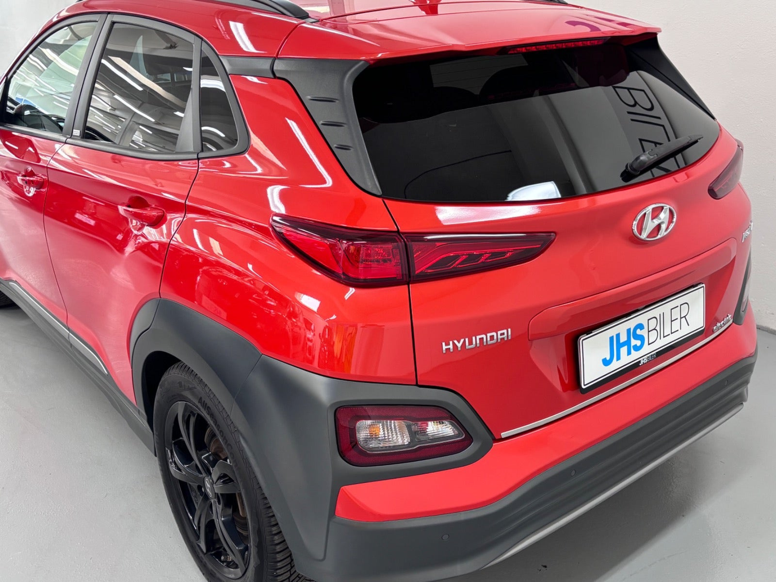 Rød Hyundai Kona fra 2020