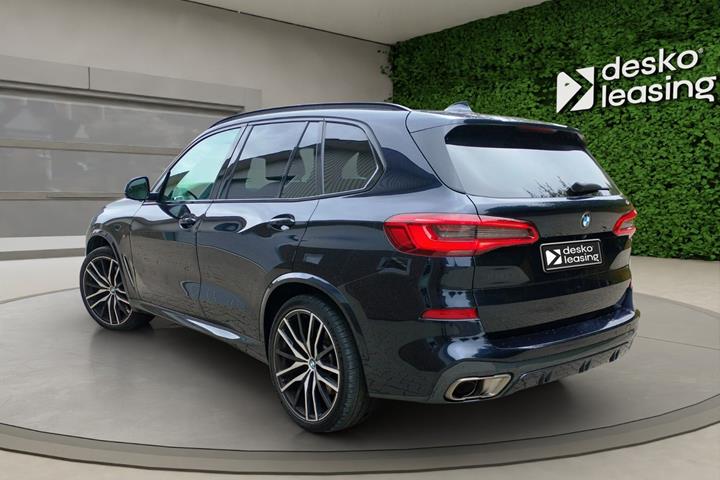 Sort BMW X5 fra 2019