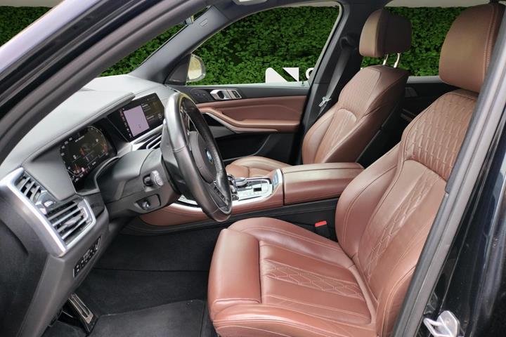 Sort BMW X5 fra 2019