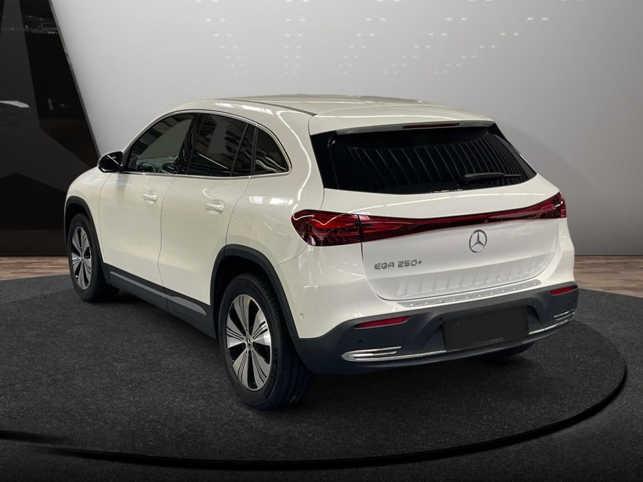 undefined Mercedes EQA250+ fra 2025