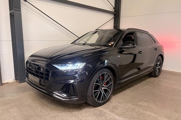 Sort Audi Q8 fra 2019