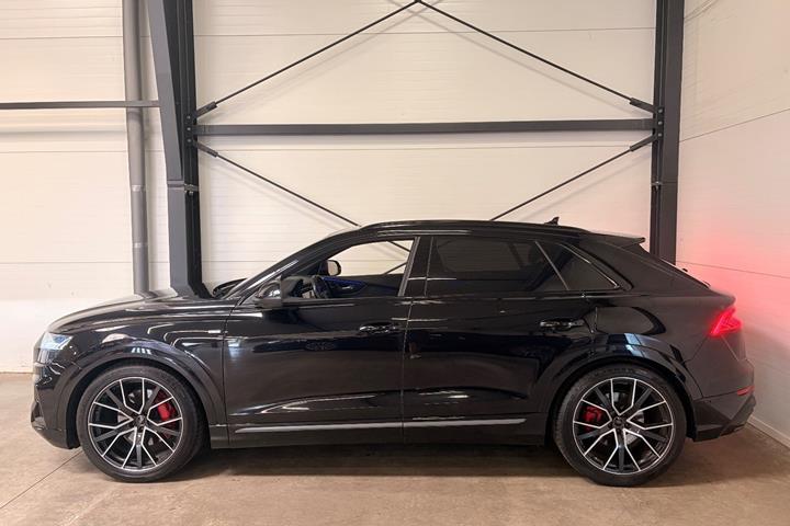 Sort Audi Q8 fra 2019