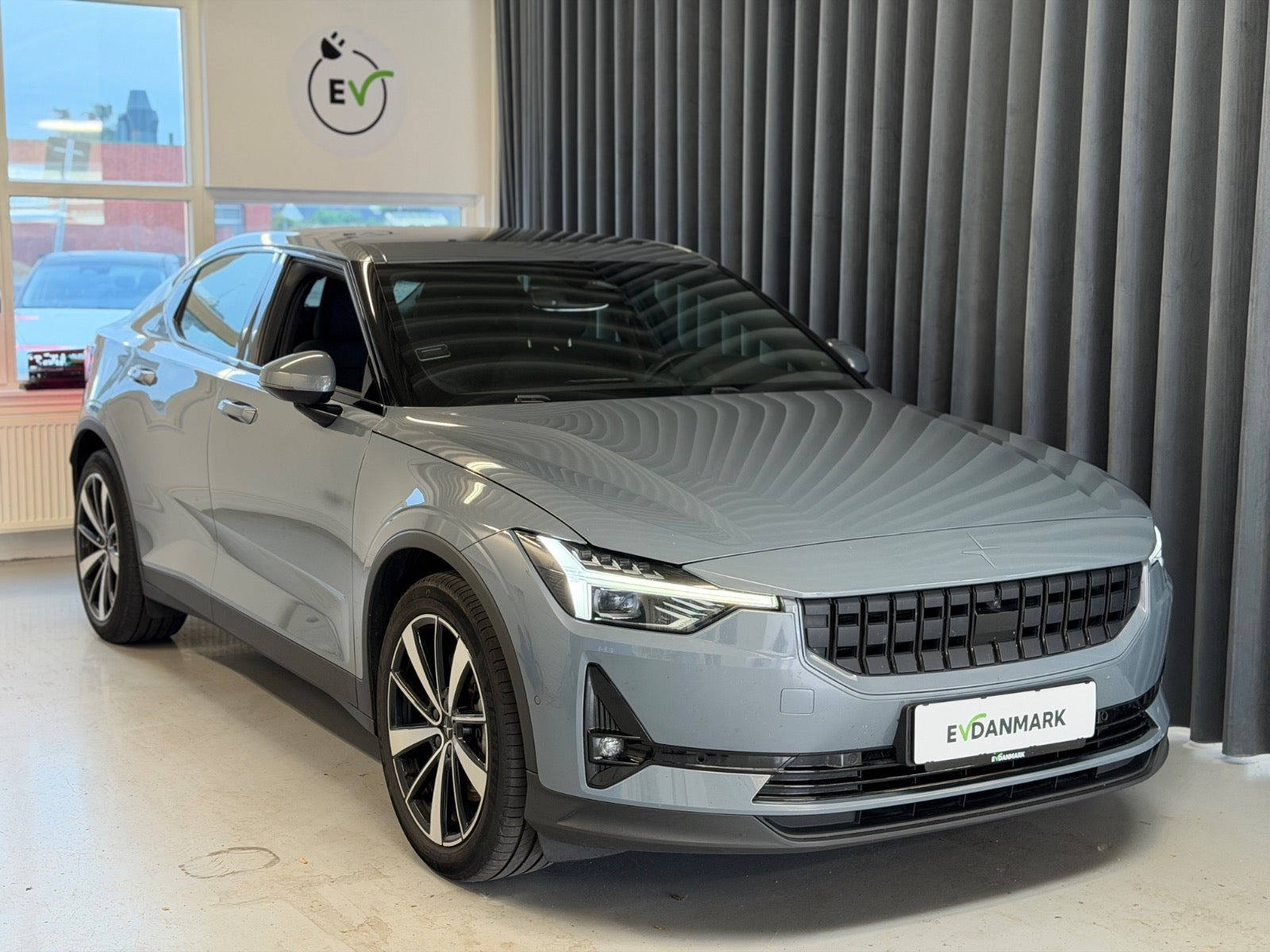 Polestar 2 Long Range