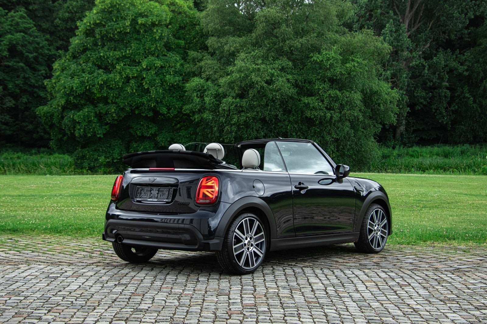 Sort Mini Cooper fra 2022