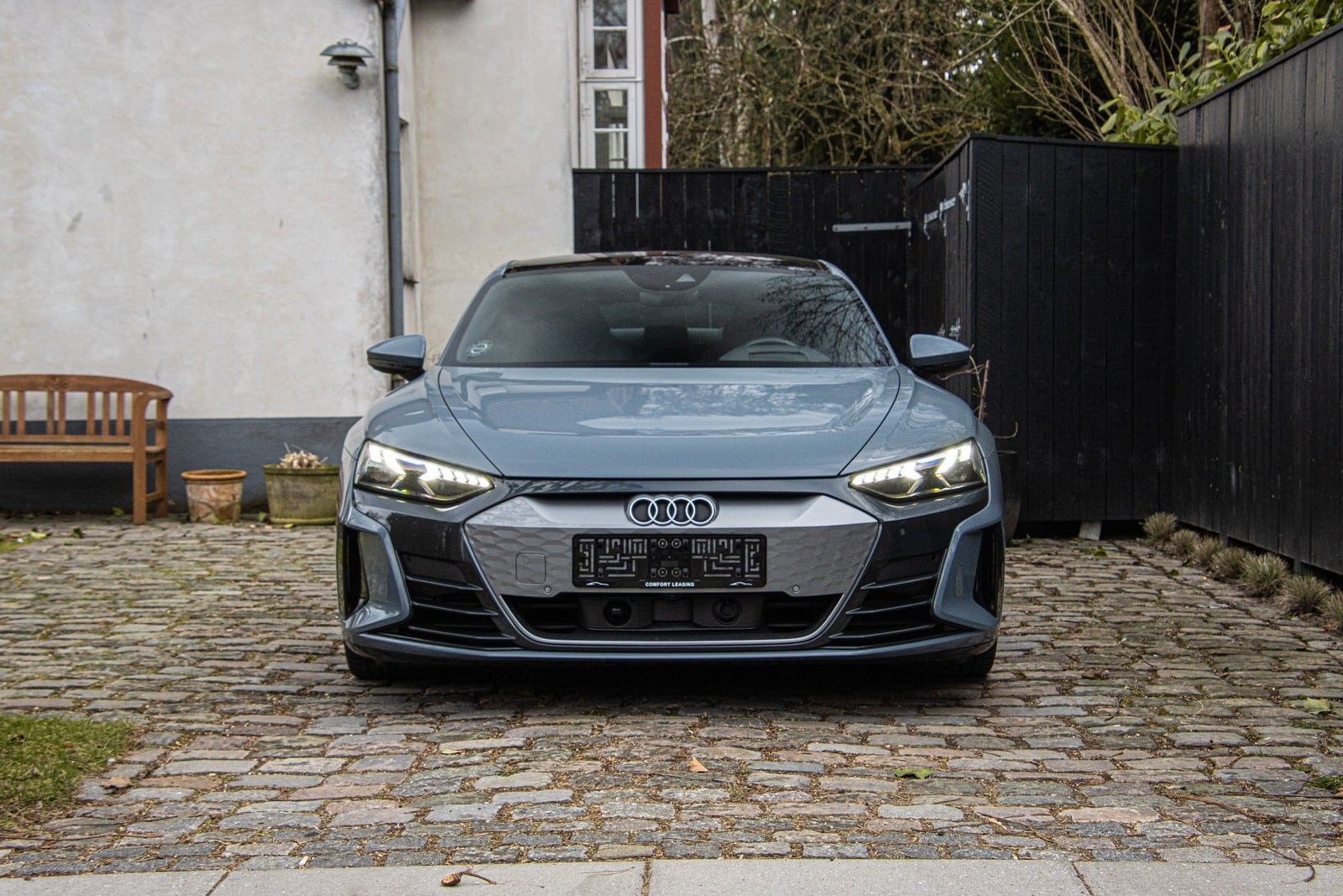 Grå Audi e-tron GT fra 2021