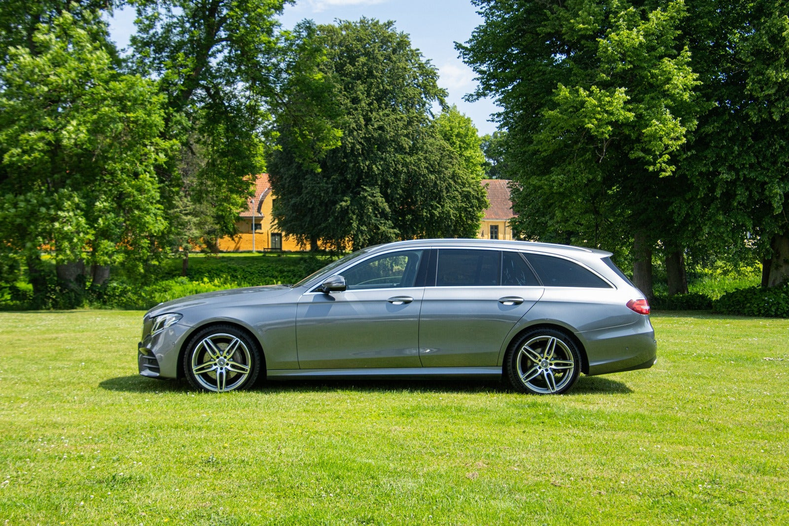 undefined Mercedes E220 d fra 2017