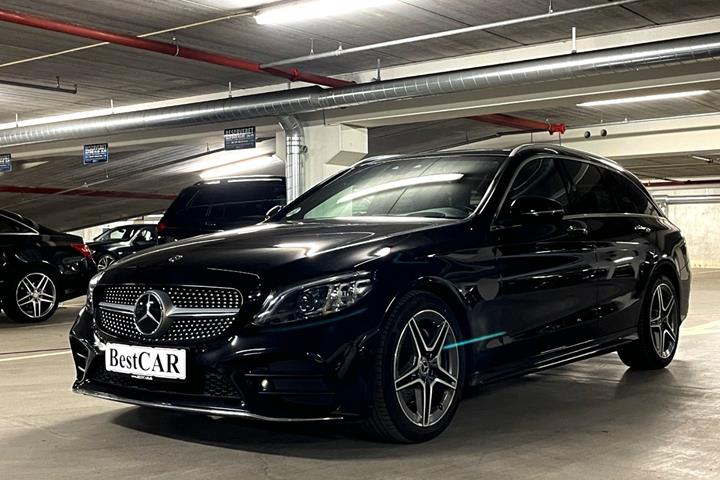 Sort Mercedes C220 d fra 2020