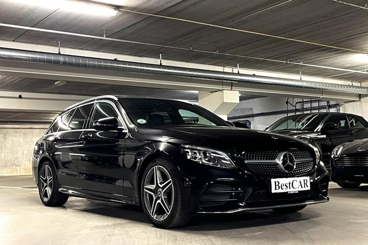 Sort Mercedes C220 d fra 2020