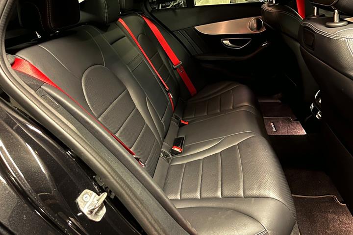 Sort Mercedes C220 d fra 2020