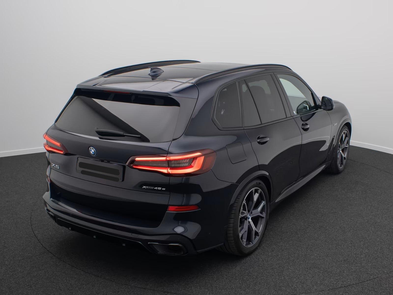 Sort BMW X5 fra 2022