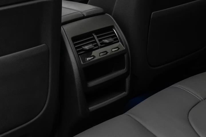 Sort BMW X5 fra 2022