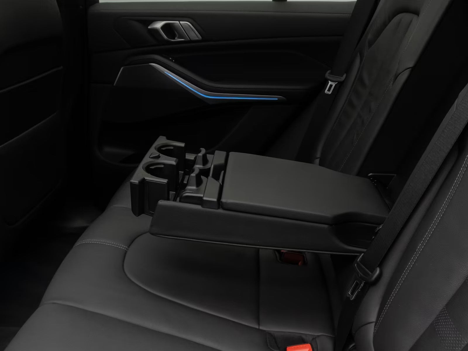 Sort BMW X5 fra 2022