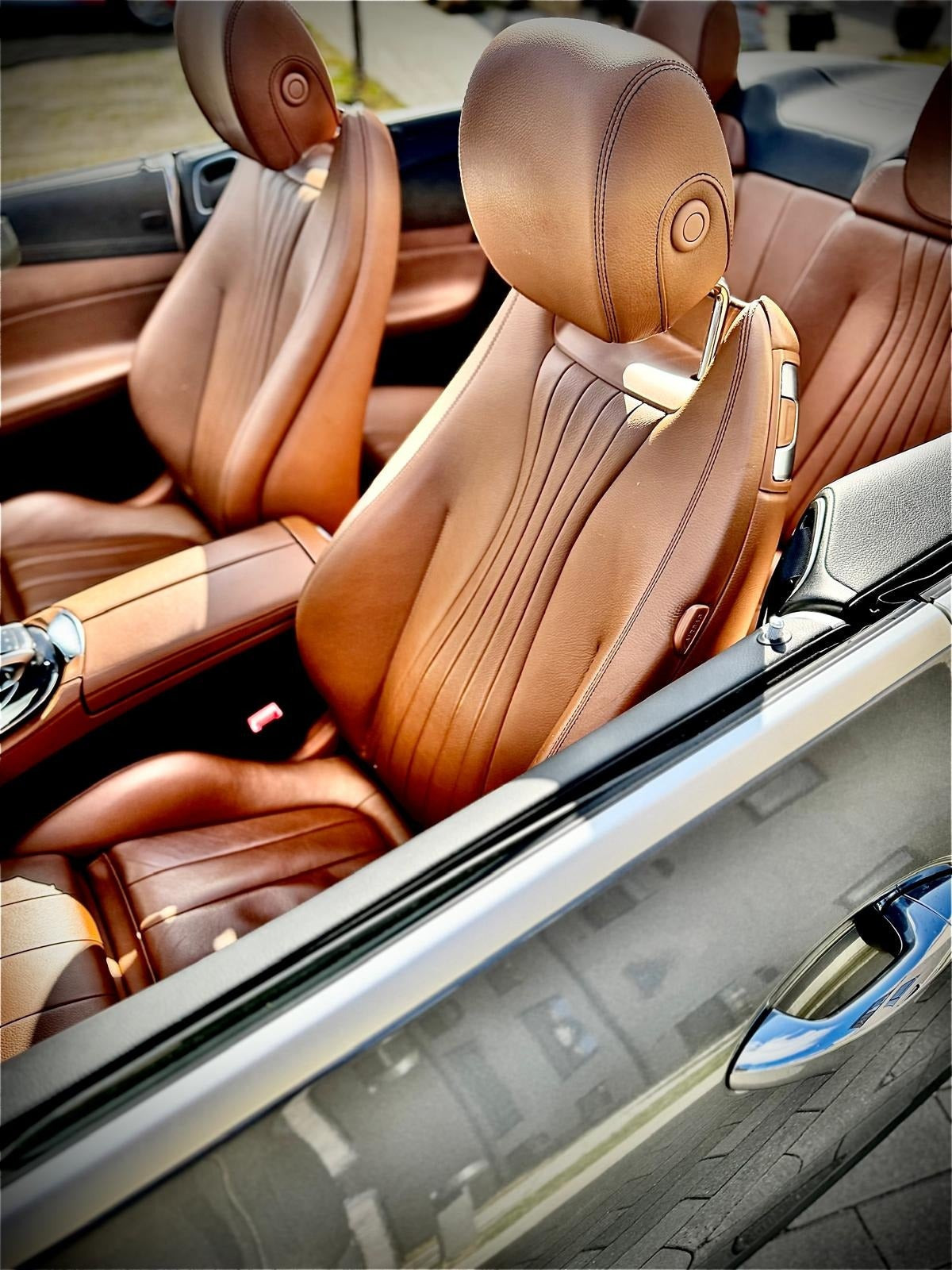 Grå Mercedes E200 fra 2017