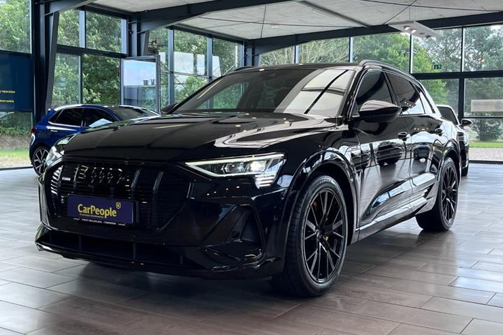 Sort Audi e-tron fra 2023