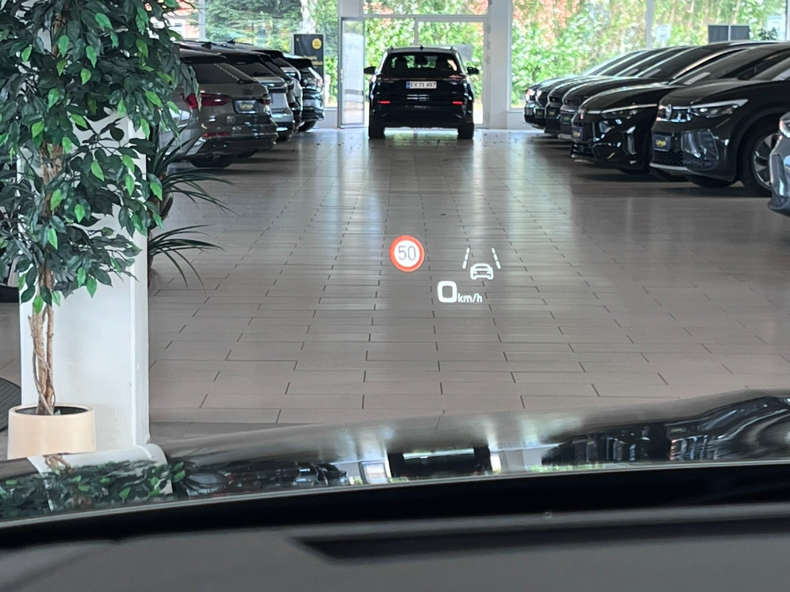 Sort Audi e-tron fra 2023