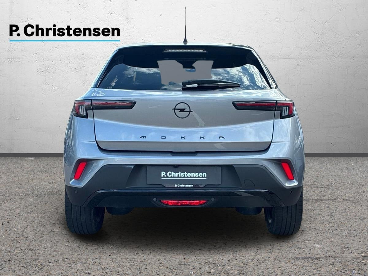 Grå Opel Mokka-e fra 2024