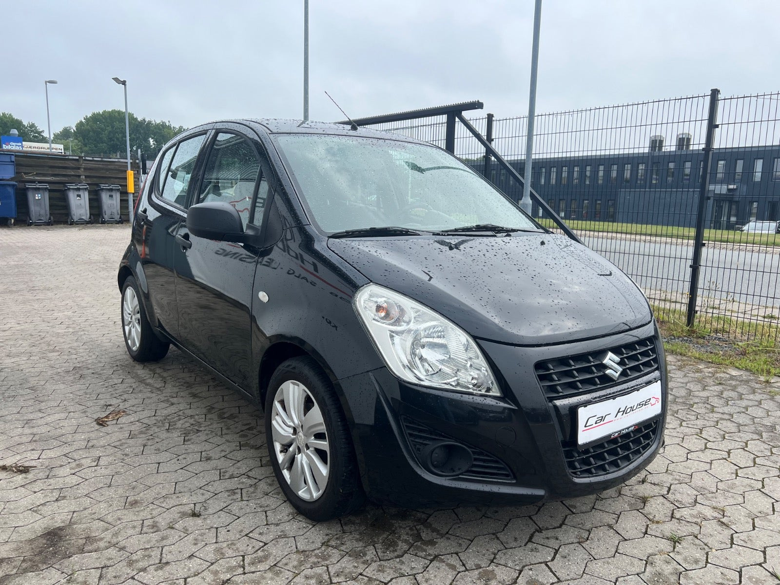 Sort Suzuki Splash fra 2013