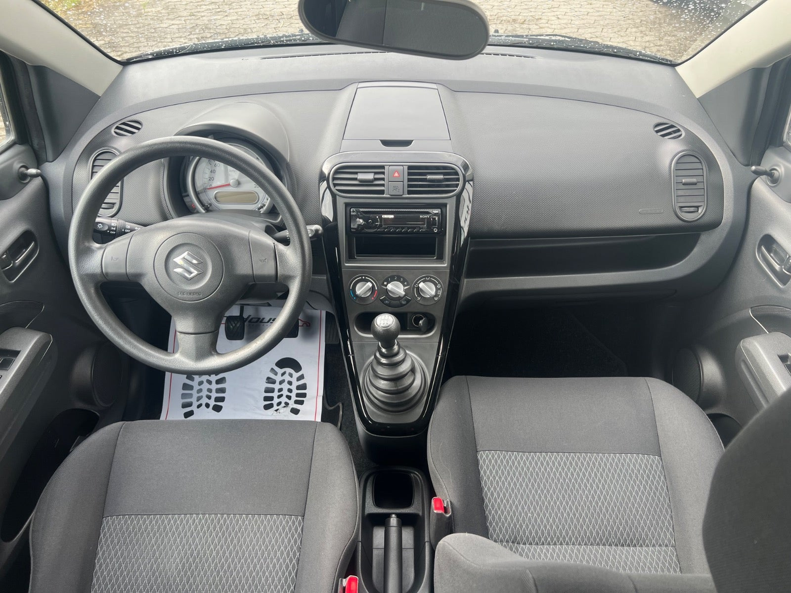 Sort Suzuki Splash fra 2013