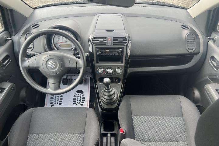 Sort Suzuki Splash fra 2013