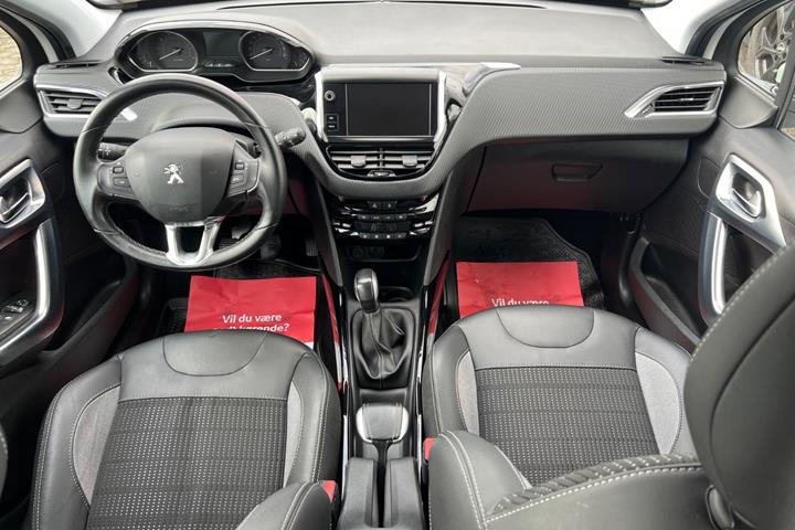 Hvid Peugeot 2008 fra 2017